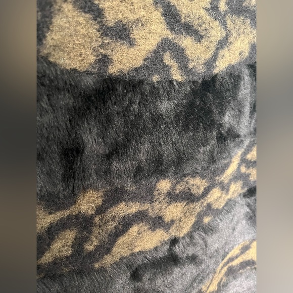 Coat, vest, faux fur, Topa LMP, no size, excellent condition, warm, black - Picture 6 of 14